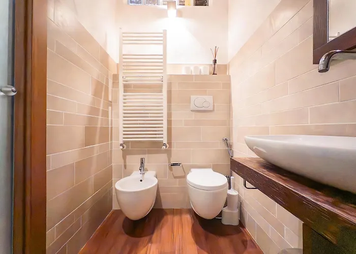 Charming In The Navigli District - 4 People